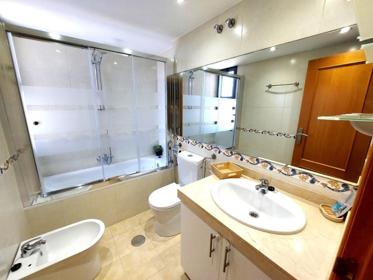 Luxury 3 Dormitorios Frente Al Mar En Las Marinas By Sonneil Rentals Benidorm Bagian luar foto